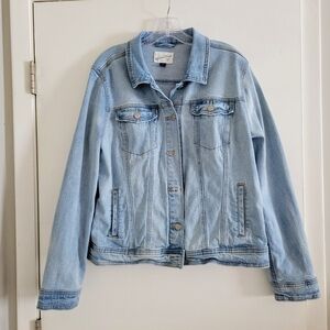 90s Style Light Wash Denim Universal Thread Jean Jacket XL